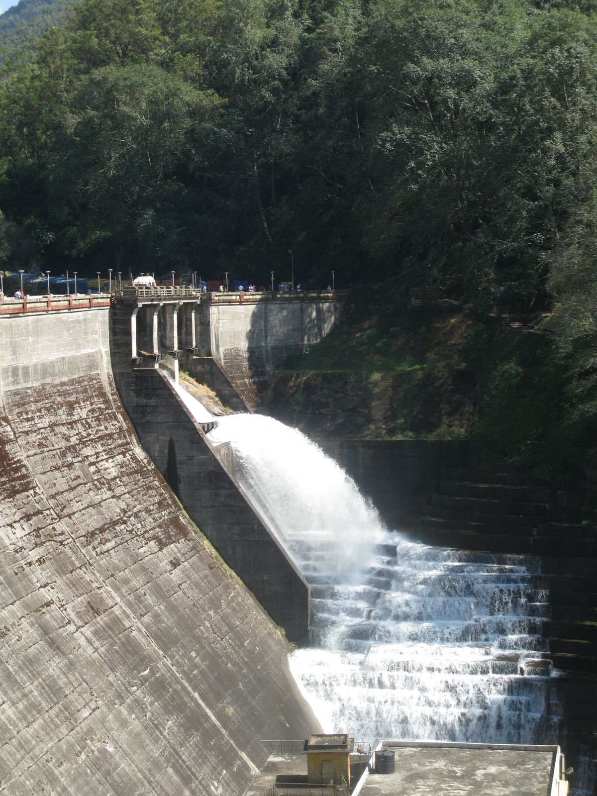 https://d3r8gwkgo0io6y.cloudfront.net/upload/Mattupetty Dam03.jpg